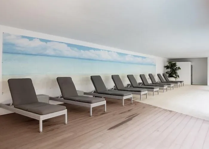 Planet Hotels One - Adults Only 16 Years